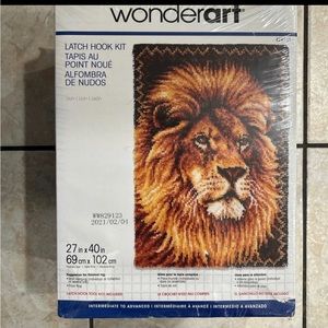 WonderArt Latch Hook Rug Lion . New in box
